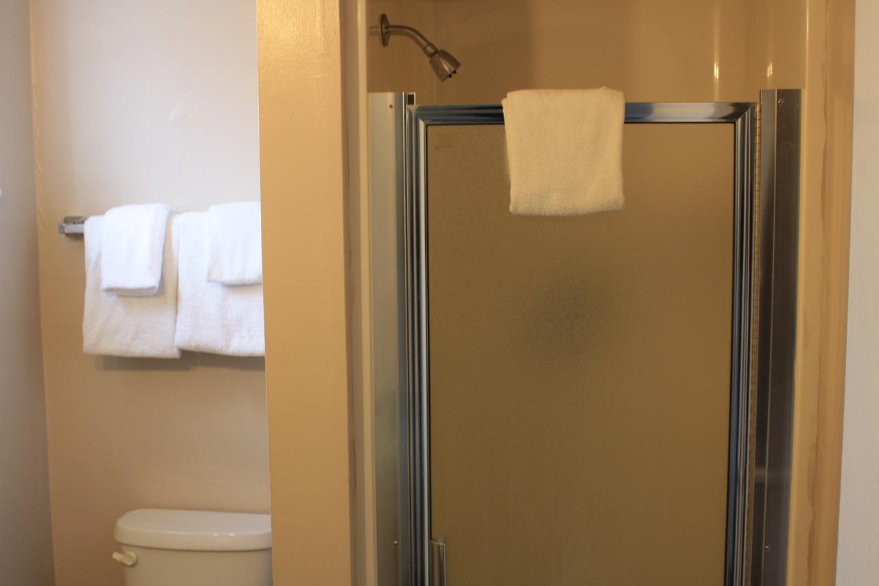 The State Inn Pullman Bagian luar foto